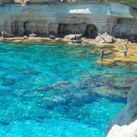 Beautiful Holiday In A Prime Location In Protaras, Book Early To Secure Your Dates, 1213 别墅 *